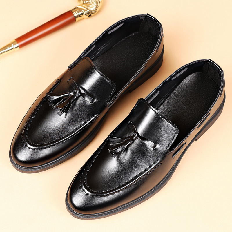 Large-sized Comfortable Men's  - Sneaker Career บทวิจารณ์และราคา