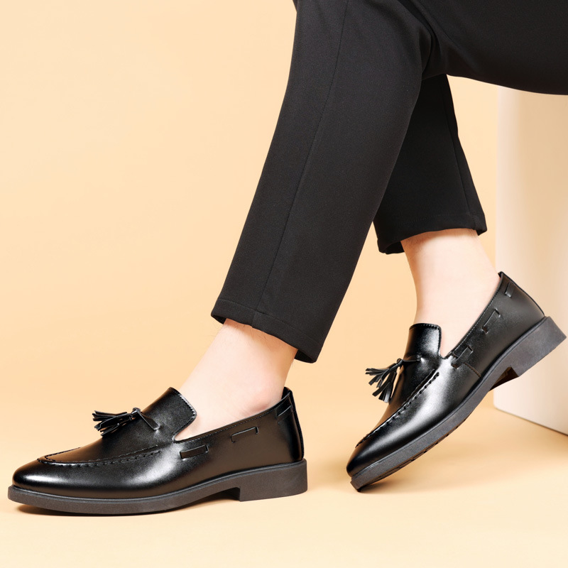 Large-sized Comfortable Men's  - Sneaker Career บทวิจารณ์และราคา