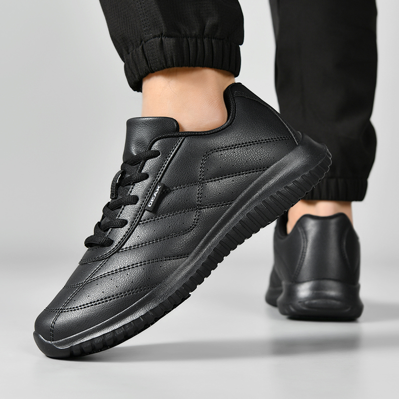 Hotel Chef shoes four seasons  - Sneaker Career บทวิจารณ์และราคา